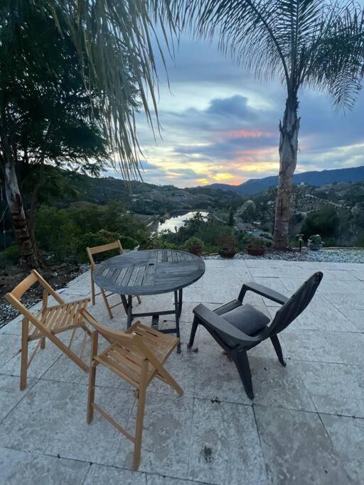 The Most Breathtaking Lake And Mountain View Villa Fallbrook Exterior photo