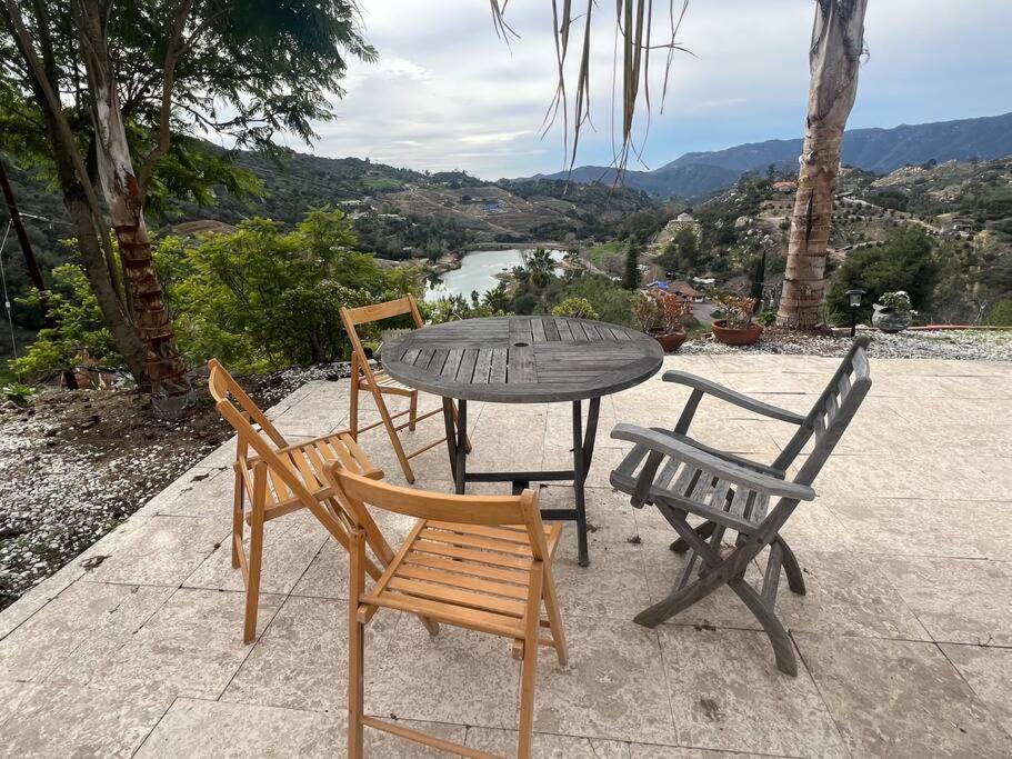 The Most Breathtaking Lake And Mountain View Villa Fallbrook Exterior photo