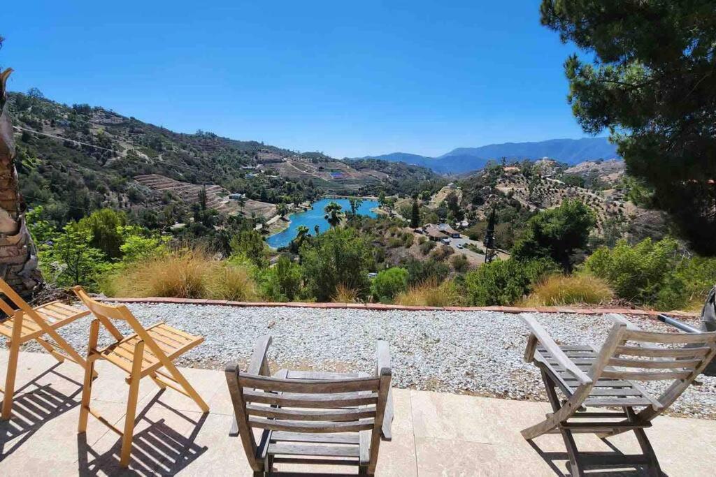 The Most Breathtaking Lake And Mountain View Villa Fallbrook Exterior photo